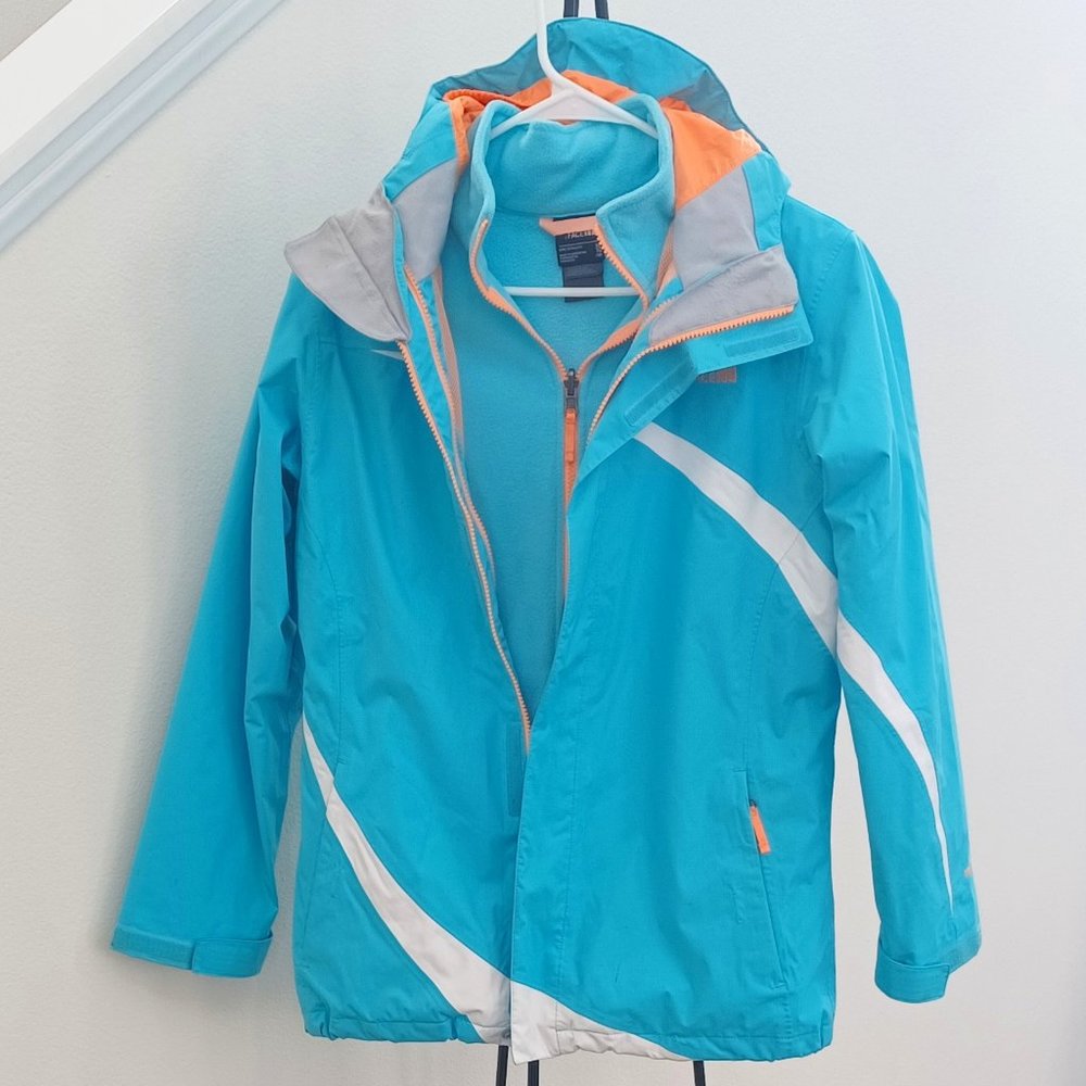 The North Face Hyvent Ski Snow Winter Jacket with Fleece and Pants (3 in 1)